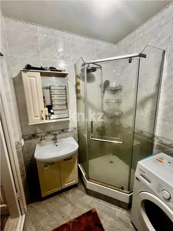 Продажа 2-комнатной квартиры, 47 м², мкр-н Аксай-5, дом  25 в Алматы - фото 3