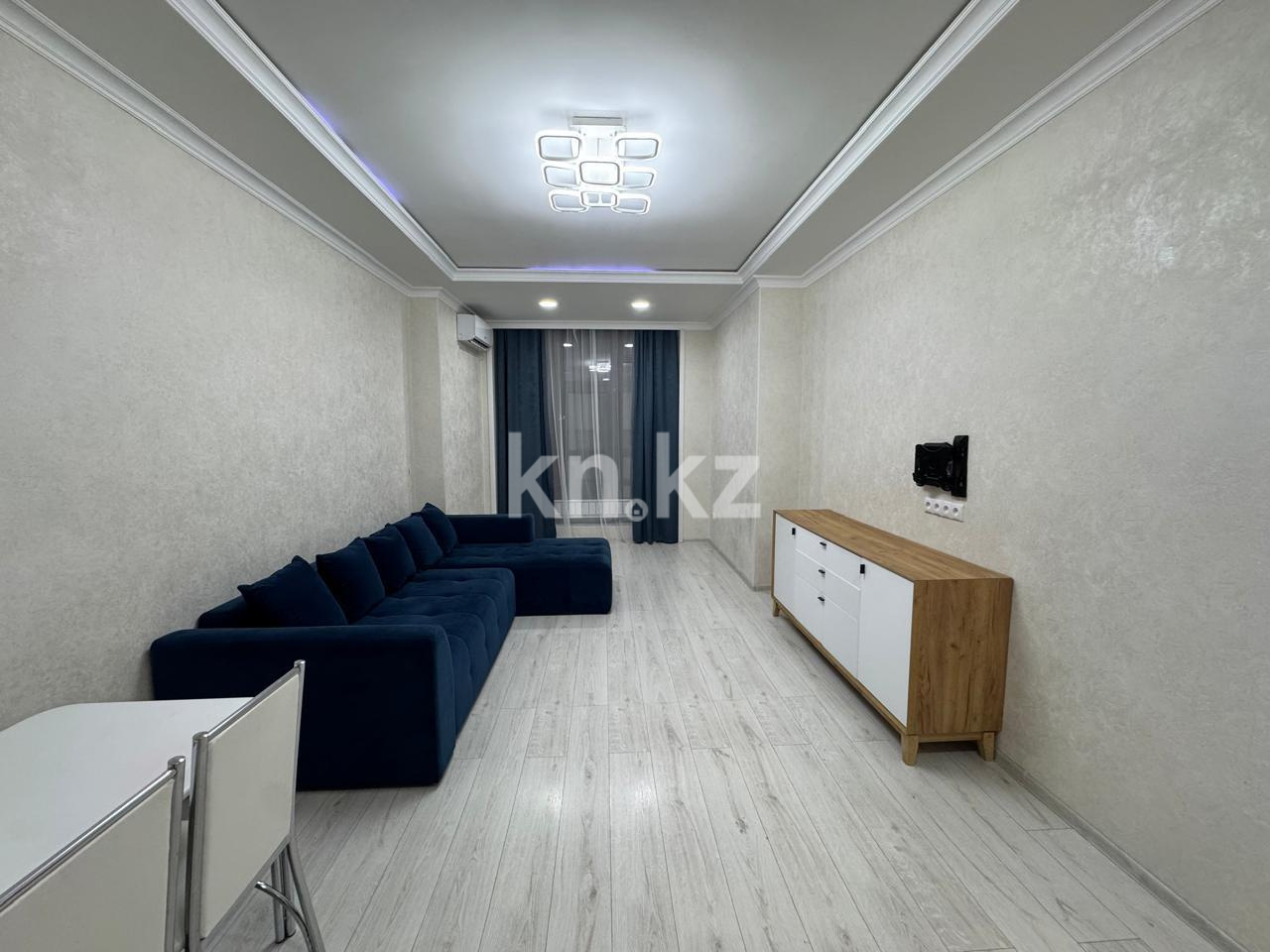 Продажа 2-комнатной квартиры, 65 м², мкр-н Степной-2, дом  2/4 - Продажа  двухкомнатных квартир в Караганде фото 1 из 11