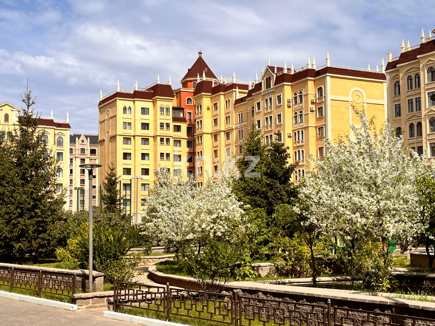 Продажа 2-комнатной квартиры, 78 м², ул. Храпатого, дом  21 в Астане