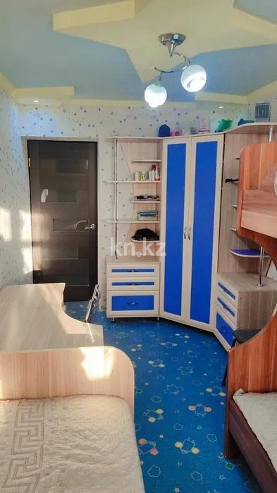 Продажа 3-комнатной квартиры, 65 м² - Продажа квартир в кирпичном доме в Караганде - страница 2 фото 4 из 14
