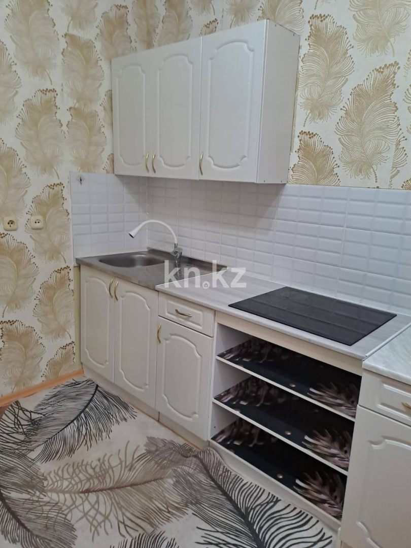 Аренда 2-комнатной квартиры, 67 м² в Астане