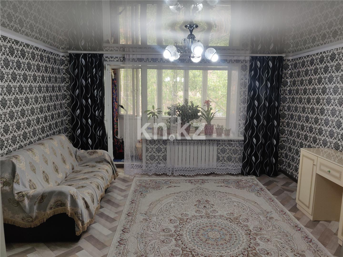 Продажа 4-комнатной квартиры, 84 м², ул. Керамическая, дом  78а - Продажа квартир в Караганде фото 1 из 19