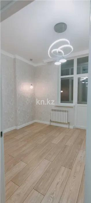 Продажа 1-комнатной квартиры, 38 м², ул. Е-429, дом  8 в Астане