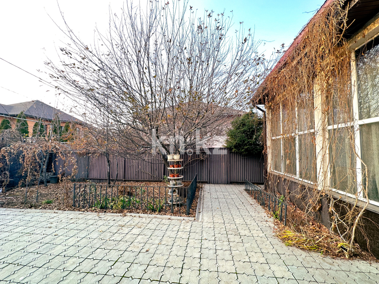 Продажа 5-комнатного дома, 160 м², ул. Аргынбаева - Продажа домов и коттеджей в Алматы фото 2 из 38