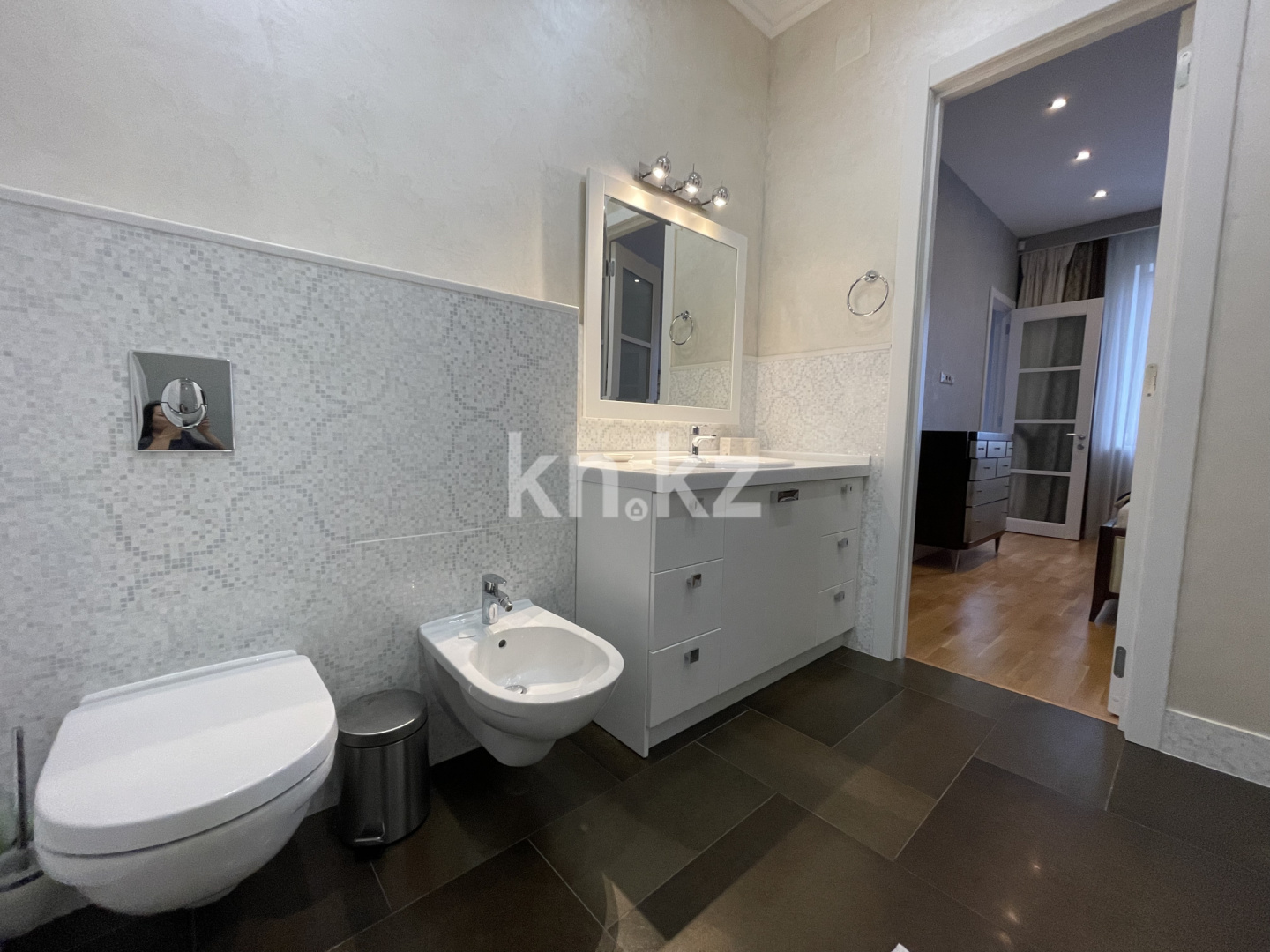 Аренда 5-комнатной квартиры, 215 м², ул. Мухамедханова, дом  7/1 - пр. Туран - Аренда квартир помесячно в Астане фото 27 из 40