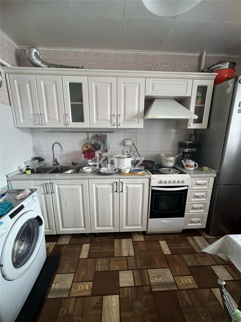 Продажа 4-комнатной квартиры, 77 м², пр. Республики - Продажа  четырехкомнатных квартир в Караганде фото 11 из 17