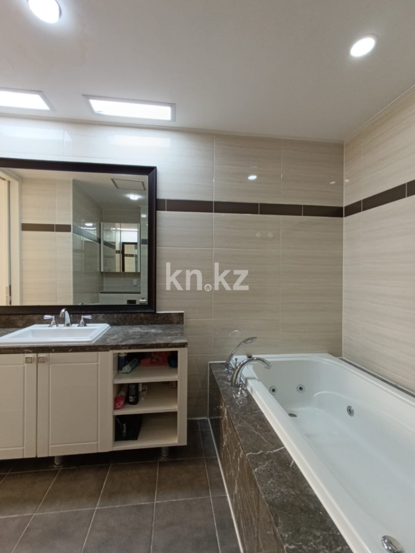 Продажа 4-комнатной квартиры, 163 м² в Астане - фото 19