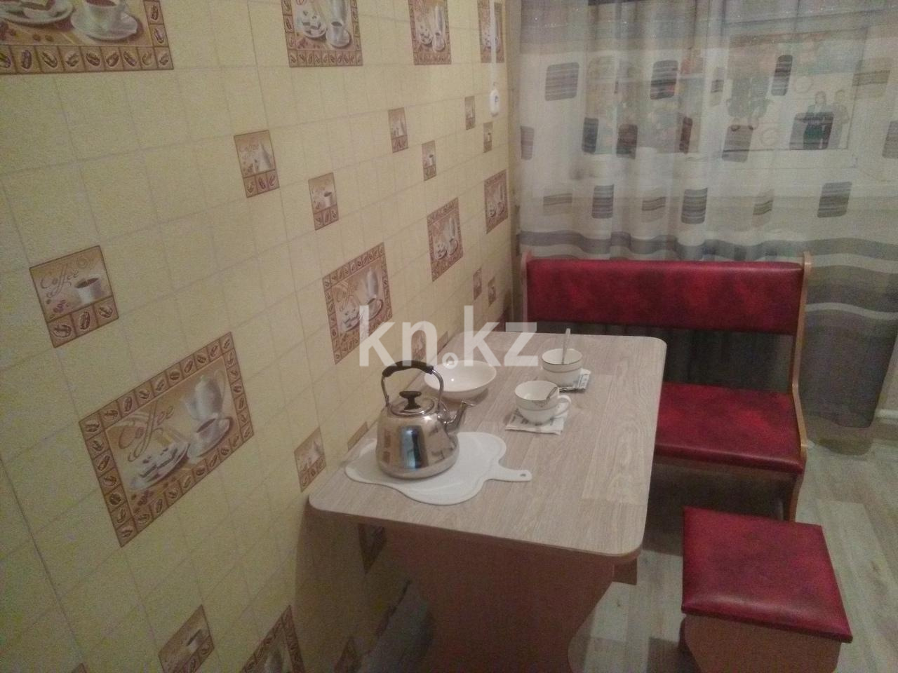 Аренда 1-комнатной квартиры посуточно, 35 м², ул. Савичева, дом  39 - Аренда жилой и коммерческой недвижимости в Уральске фото 3 из 4