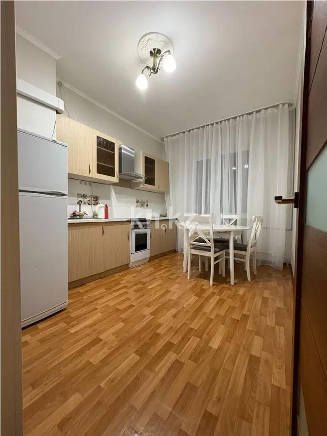 Продажа 1-комнатной квартиры, 37 м², мкр-н Аксай-5, дом  8 в Алматы - фото 2