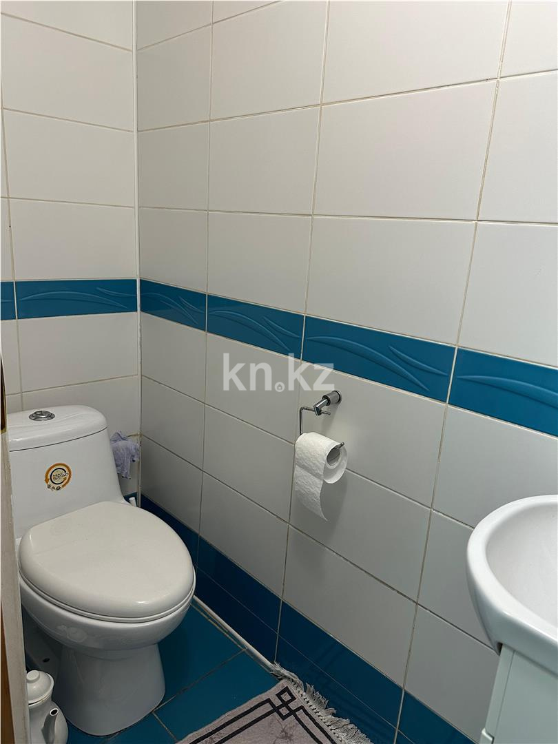 Продажа 3-комнатной квартиры, 95 м², пр. Н. Абдирова - Продажа квартир в Караганде фото 11 из 14