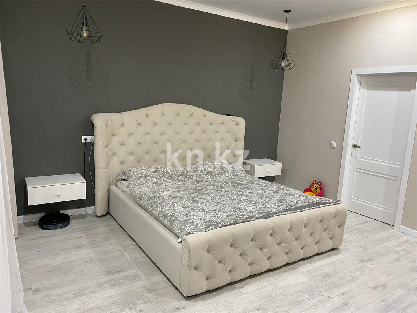 Продажа 3-комнатной квартиры, 110 м², ул. Дюсембекова в Караганде - фото 4