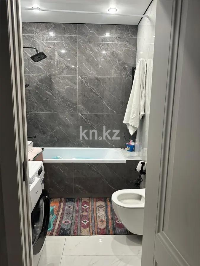 Продажа 2-комнатной квартиры, 63 м², пр. Абая, дом  165/2 в Алматы - фото 3