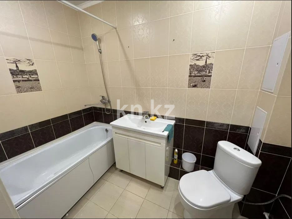 Аренда 2-комнатной квартиры, 73 м², ул. Тюленина, дом  4 - Аренда жилой и коммерческой недвижимости в Уральске фото 5 из 5