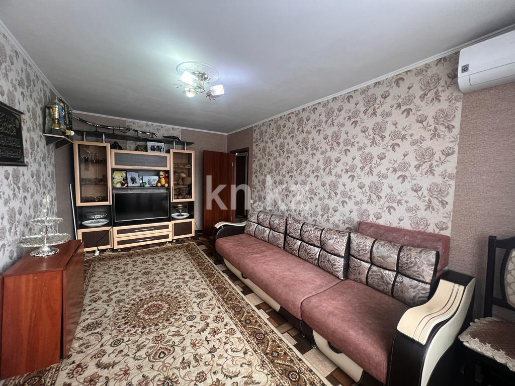 Продажа 3-комнатной квартиры, 60 м², мкр-н Восток-2, дом  11 - Продажа  трехкомнатных квартир в Караганде фото 4 из 15