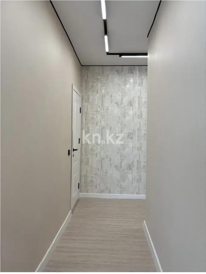 Продажа 1-комнатной квартиры, 37 м², пр. Кабанбай батыра, дом  11 в Астане - фото 4