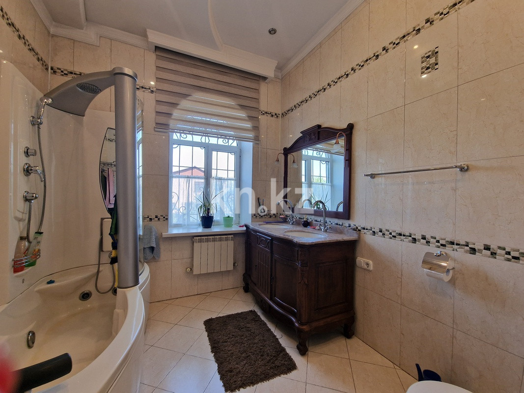 Продажа 7-комнатного дома, 458 м², Мамыр-4 мкр-н - Продажа домов, коттеджей в Алматы фото 26 из 40