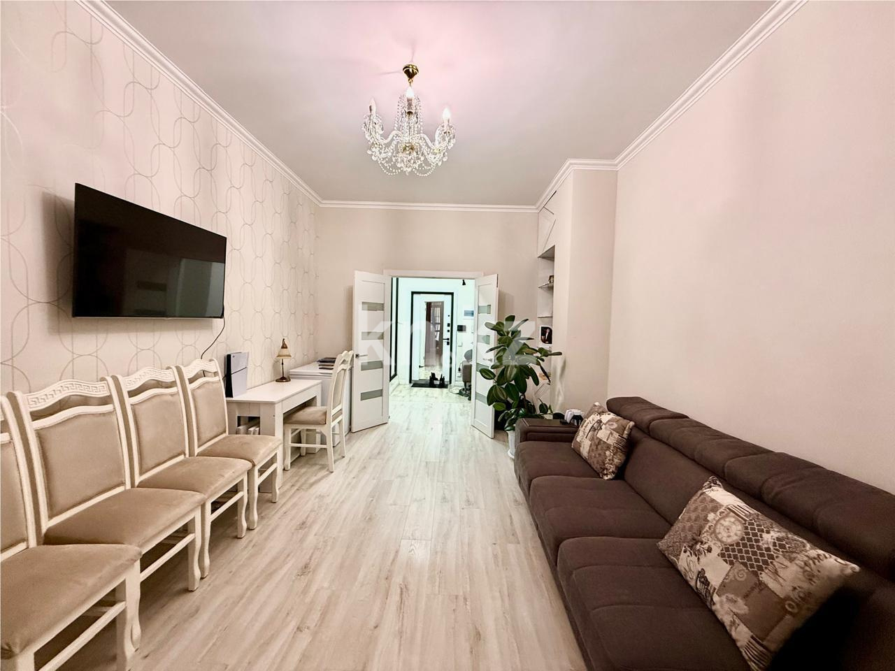 Продажа 3-комнатной квартиры, 80 м², ул. Дюсембекова в Караганде - фото 2