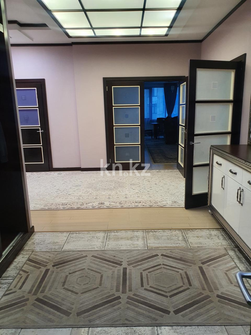 Продажа 4-комнатной квартиры, 240 м² - Продажа четырехкомнатных квартир в Алматы фото 6 из 28