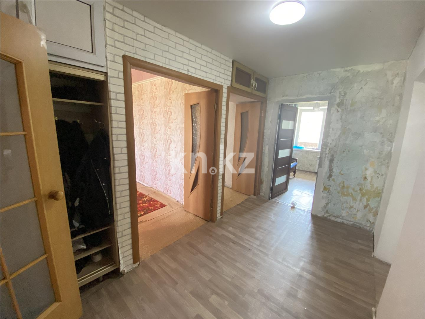 Продажа 4-комнатной квартиры, 77 м², мкр-н 11а, дом  26 - Продажа  четырехкомнатных квартир в Караганде фото 13 из 16
