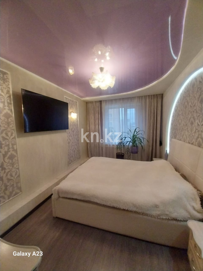 Продажа 3-комнатной квартиры, 63 м², мкр-н Гульдер-1, дом  1 - Продажа квартир в Караганде фото 1 из 13