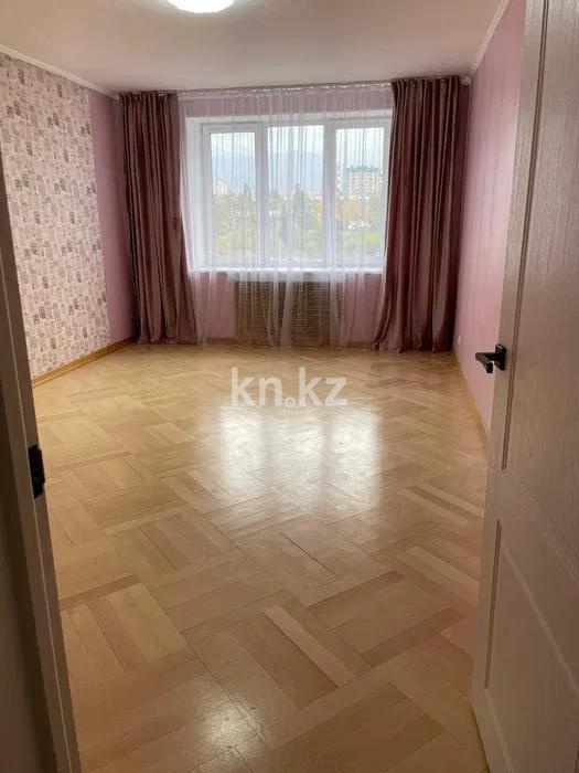 Продажа 3-комнатной квартиры, 83 м², ул. Утепова, дом  8 в Алматы - фото 2
