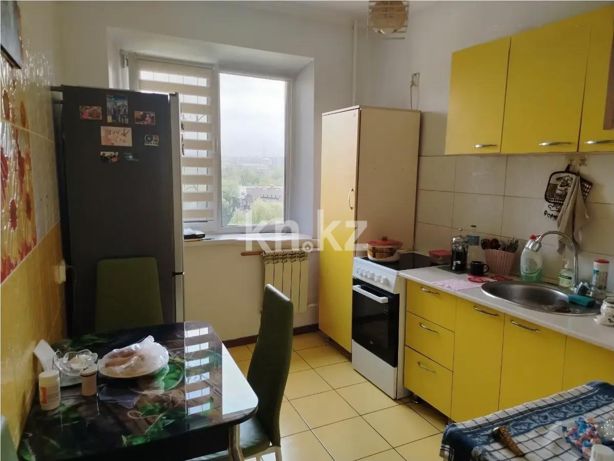 Продажа 3-комнатной квартиры, 68 м², мкр-н Аксай-1, дом  15 в Алматы - фото 4