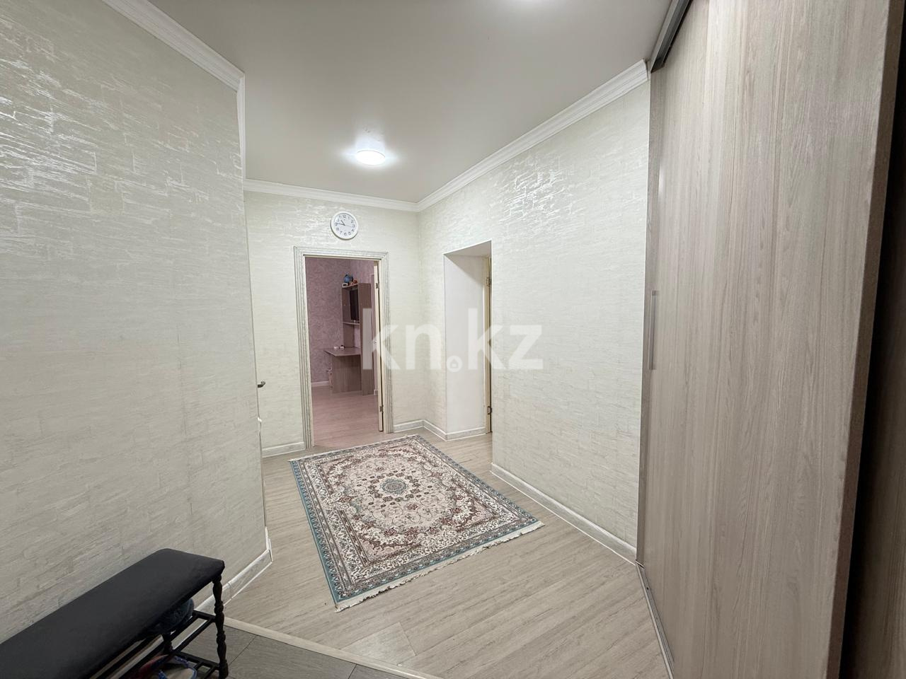 Продажа 2-комнатной квартиры, 72 м², ул. Сауран, дом  5 в Астане - фото 6