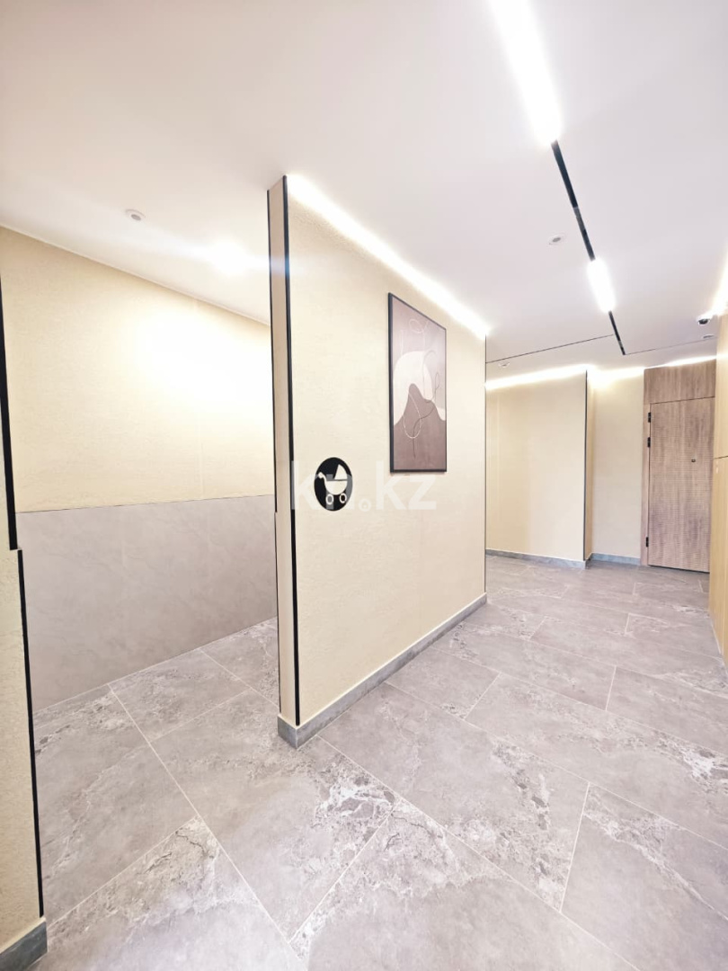 Продажа 3-комнатной квартиры, 89 м², ул. Дюсембекова, дом  83/3 в Караганде - фото 15