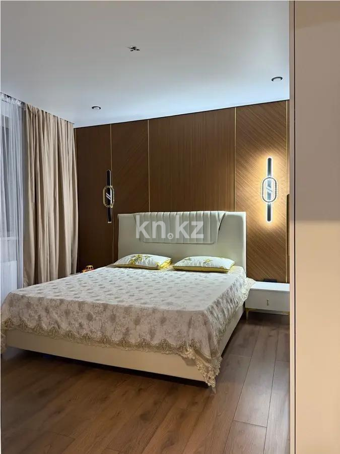 Продажа 3-комнатной квартиры, 78 м², ул. Омарова, дом  1 в Алматы - фото 2