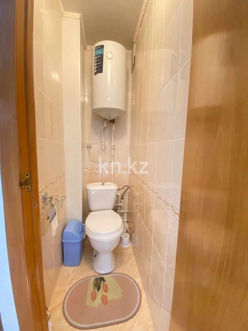 Продажа 3-комнатной квартиры, 63 м², ул. Муканова, дом  10 в Караганде - фото 9