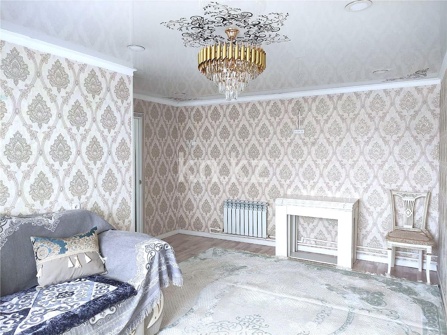 Продажа 4-комнатной квартиры, 60 м² - Продажа четырехкомнатных квартир в Городе Караганды - страница 2 фото 2 из 14