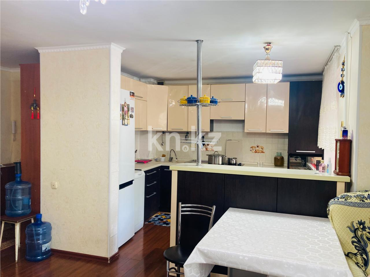 Продажа 4-комнатной квартиры, 83 м², ул. Муканова - Продажа  четырехкомнатных квартир в Караганде фото 13 из 24