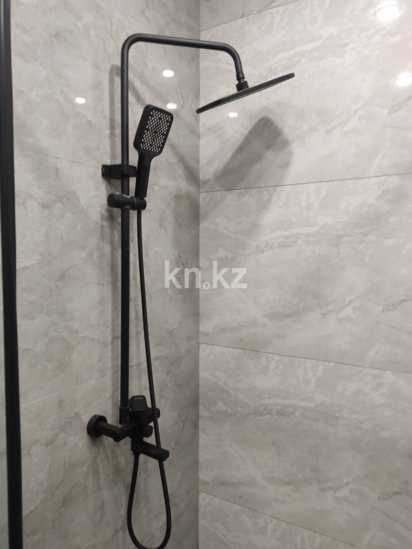 Продажа 2-комнатной квартиры, 73.3 м² в Алматы - фото 40