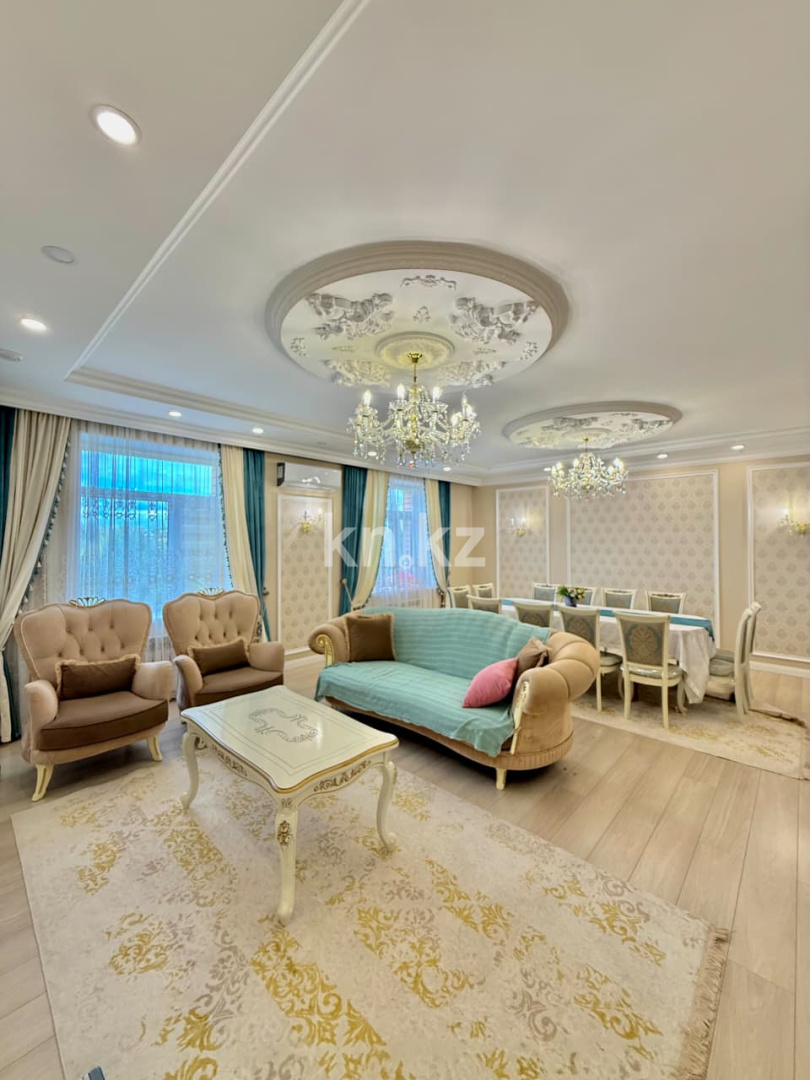 Продажа 4-комнатной квартиры, 140 м², пр. Шахтеров, дом  5/1 в Караганде - фото 2