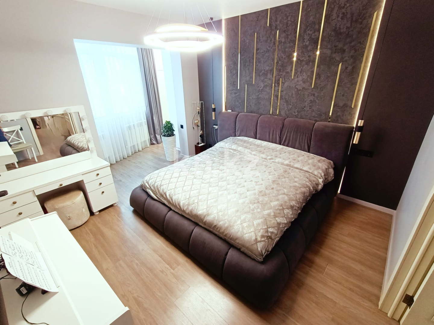 Продажа 4-комнатной квартиры, 129.4 м², ул. Кенесары хана - Продажа и аренда недвижимости в Алматы фото 14 из 40