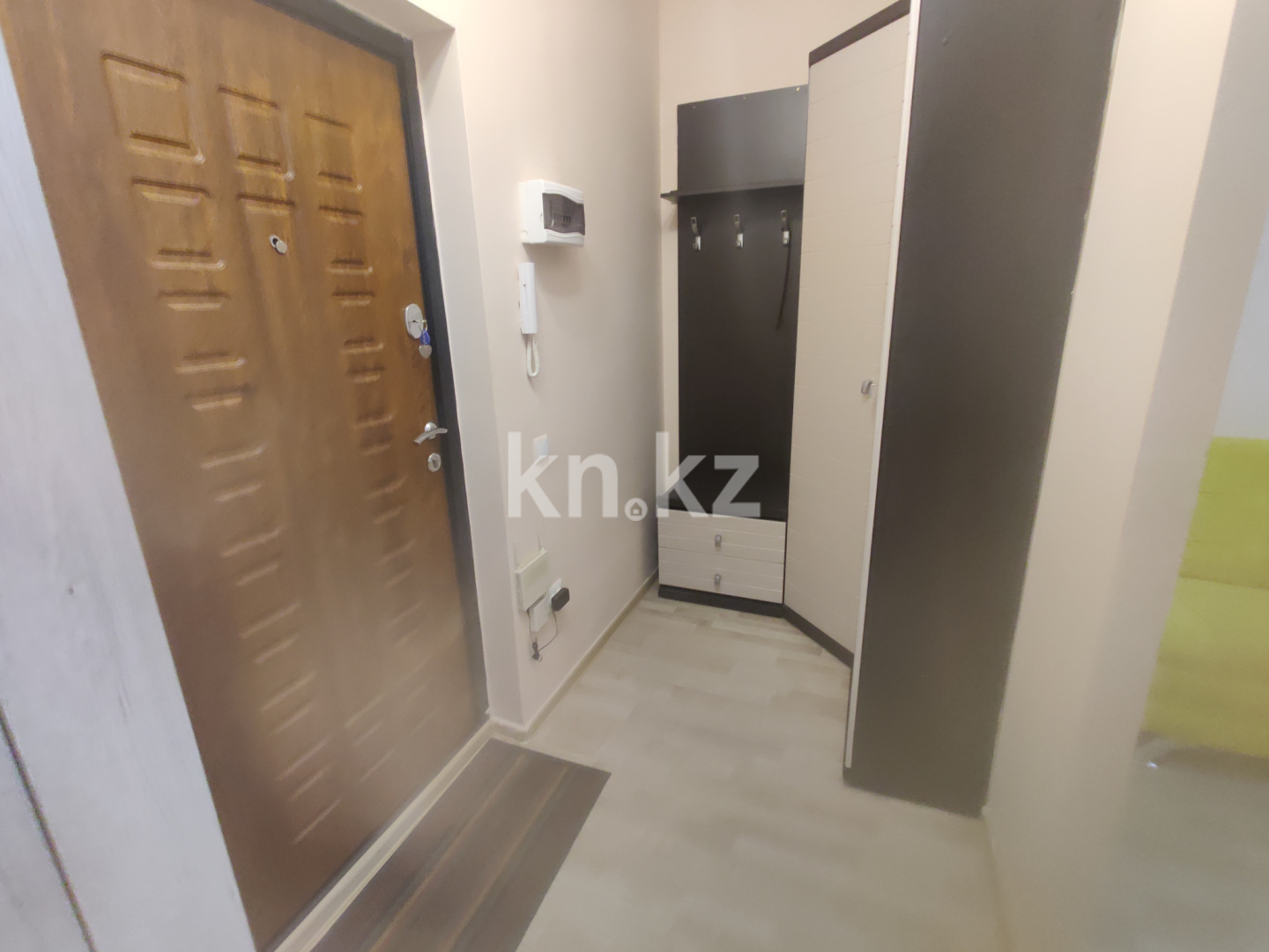 Аренда 1-комнатной квартиры посуточно, 40 м², ул. Сатпаева, дом  90/43 - Центр города - Аренда  однокомнатных квартир посуточно в Алматы фото 11 из 22