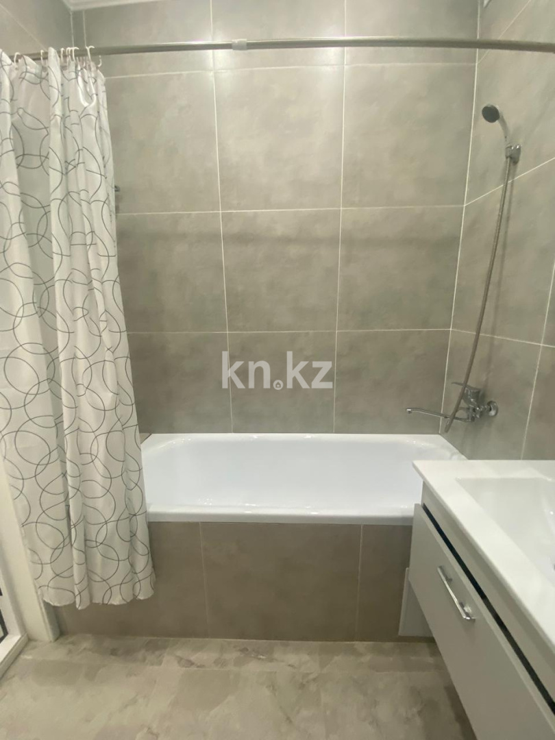 Продажа 3-комнатной квартиры, 49.5 м² в Астане - фото 10