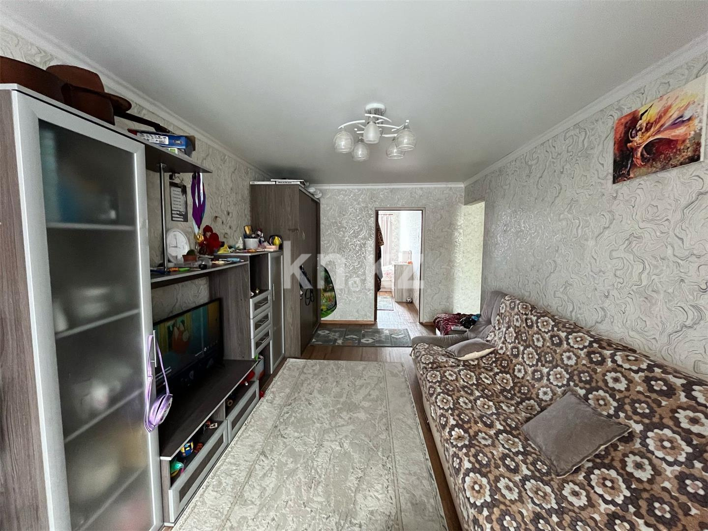 Продажа 2-комнатной квартиры, 44 м², мкр-н 16, дом  16 - Продажа  двухкомнатных квартир в Караганде фото 2 из 9