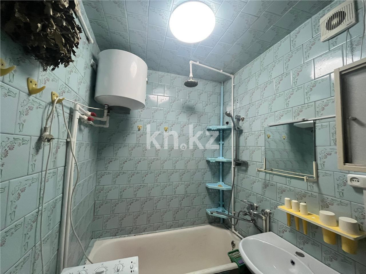 Продажа 3-комнатной квартиры, 53 м², пр. Бухар-жырау, дом  75 - Продажа  трехкомнатных квартир в Караганде с фото фото 12 из 16