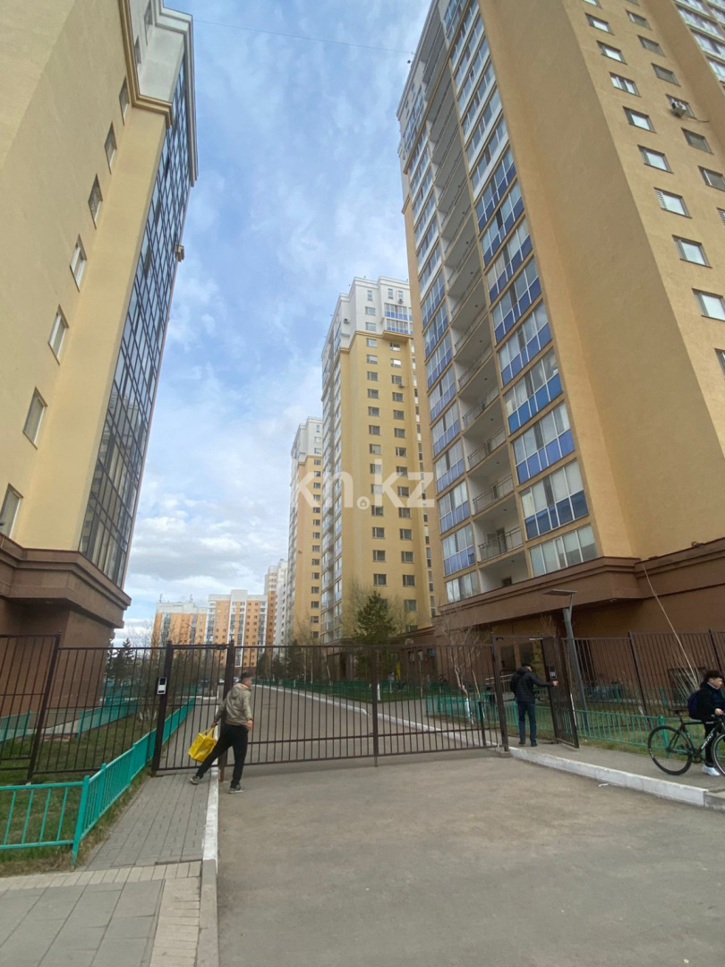 Продажа 2-комнатной квартиры, 76 м² в Астане