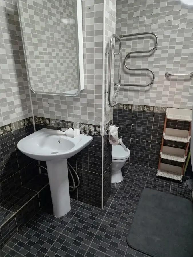 Продажа 3-комнатной квартиры, 70.5 м² - Продажа квартир в кирпичном доме в Алматы - страница 3 фото 5 из 7