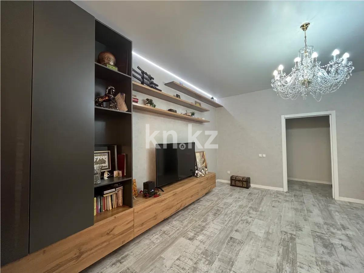 Продажа 3-комнатной квартиры, 103 м², ул. Аханова (Театральная), дом  58 - Продажа квартир в Казахстане фото 1 из 6