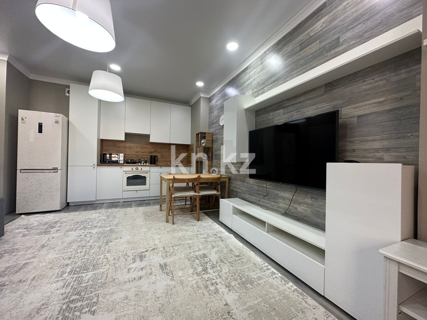 Продажа 2-комнатной квартиры, 50 м², ул. Ходжанова, дом  77/1 - пр. Аль-Фараби - Продажа  двухкомнатных квартир в Алматы фото 1 из 13