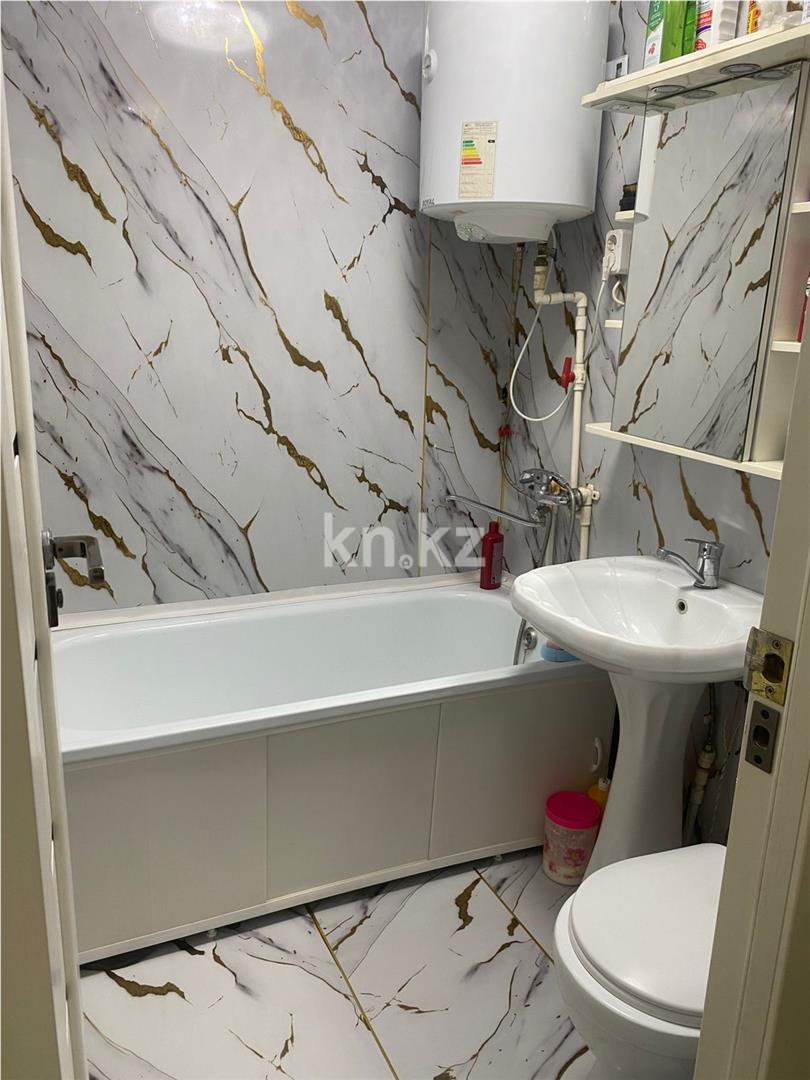 Продажа 3-комнатной квартиры, 48 м², ул. Муканова в Караганде - фото 8