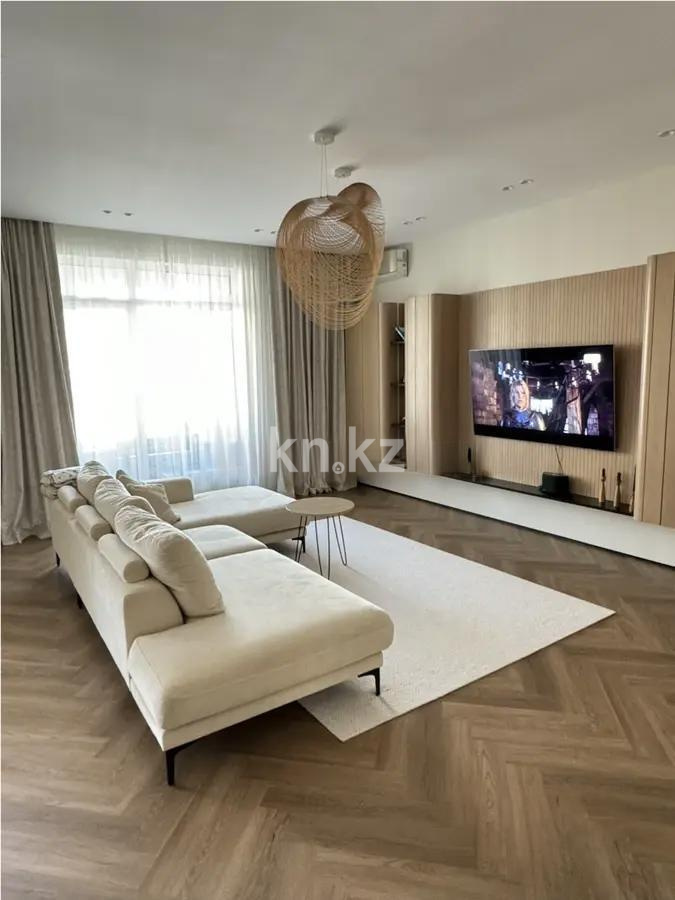 Продажа 4-комнатной квартиры, 120 м², ул. Толе би, дом  50 в Астане