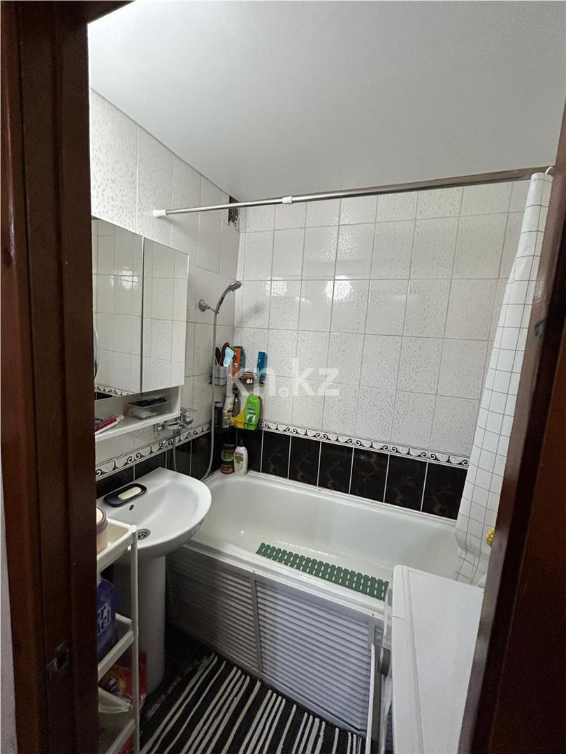 Продажа 3-комнатной квартиры, 63 м², ул. Таттимбета - Продажа  трехкомнатных квартир в Караганде фото 11 из 16