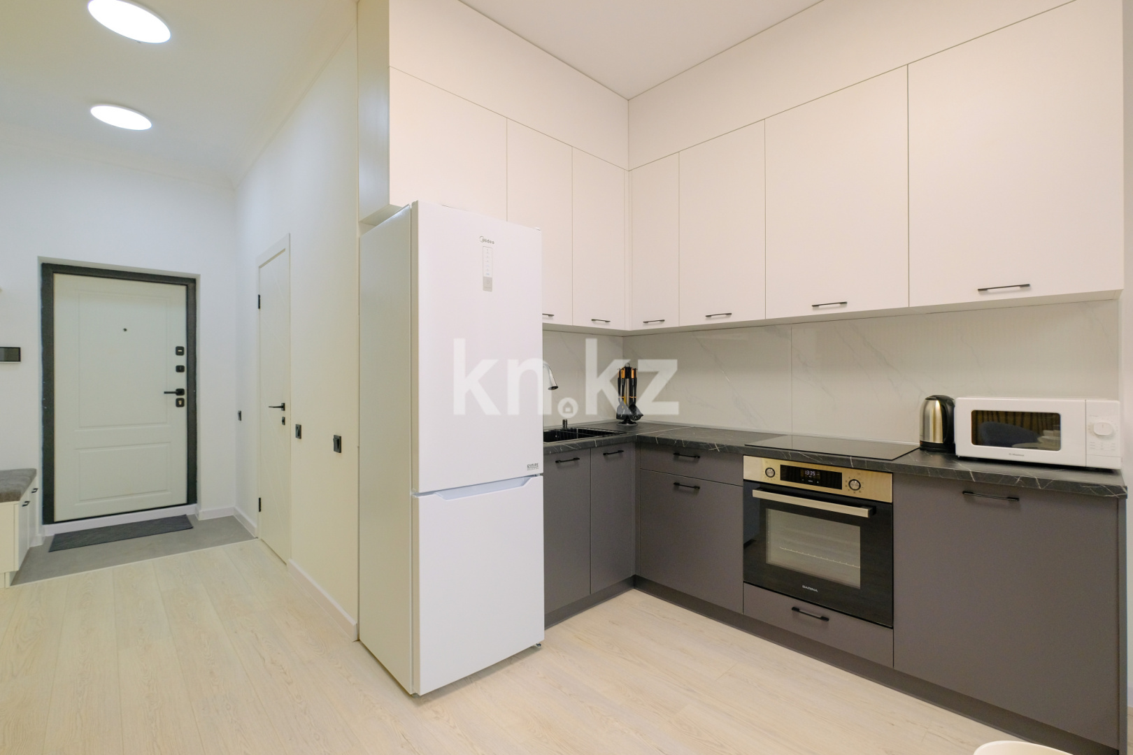 Аренда 2-комнатной квартиры посуточно, 50 м², Сейфуллина, дом  469/1 - ул. Маметовой - Аренда квартир помесячно в Казахстане фото 8 из 12