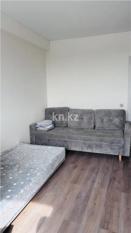 Продажа 1-комнатной квартиры, 40 м², ул. Есенова, дом  160/3 - Продажа квартир в Алматы фото 1 из 3