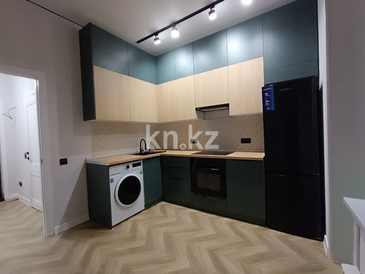 Аренда 1-комнатной квартиры, 36 м², пр. Кабанбай батыра, дом  57/2 - Аренда квартиры помесячно в Астане фото 1 из 11