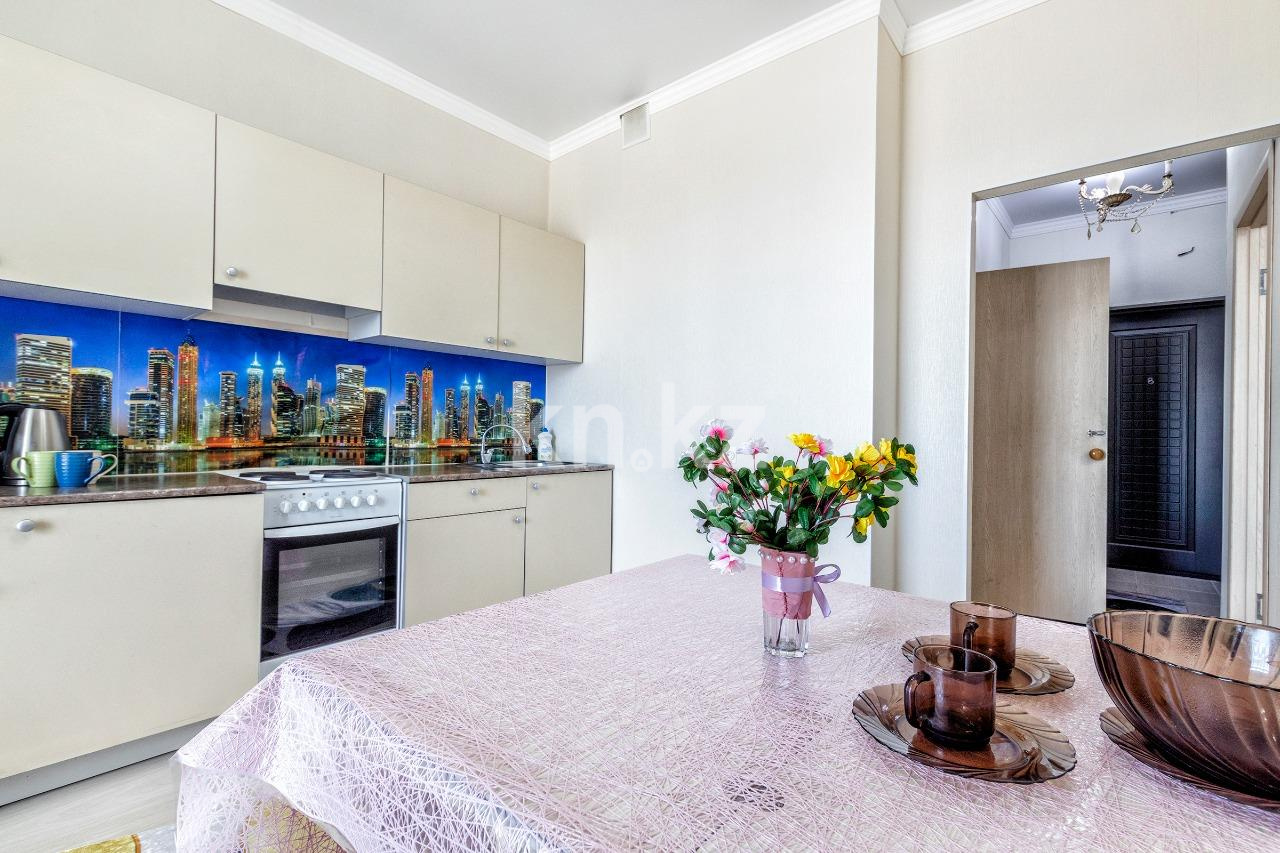 Аренда 1-комнатной квартиры посуточно, 50 м², пр. Кабанбай батыра, дом  29 - ул. Сыганак - Аренда  однокомнатных квартир посуточно в Астане с фото фото 8 из 8